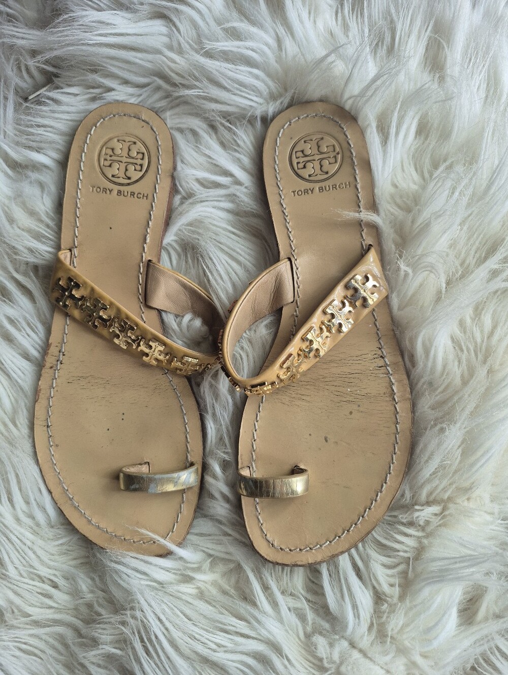 Tory Burch Tan Leather Toe-Loop Sandals with Gold Logo Chain